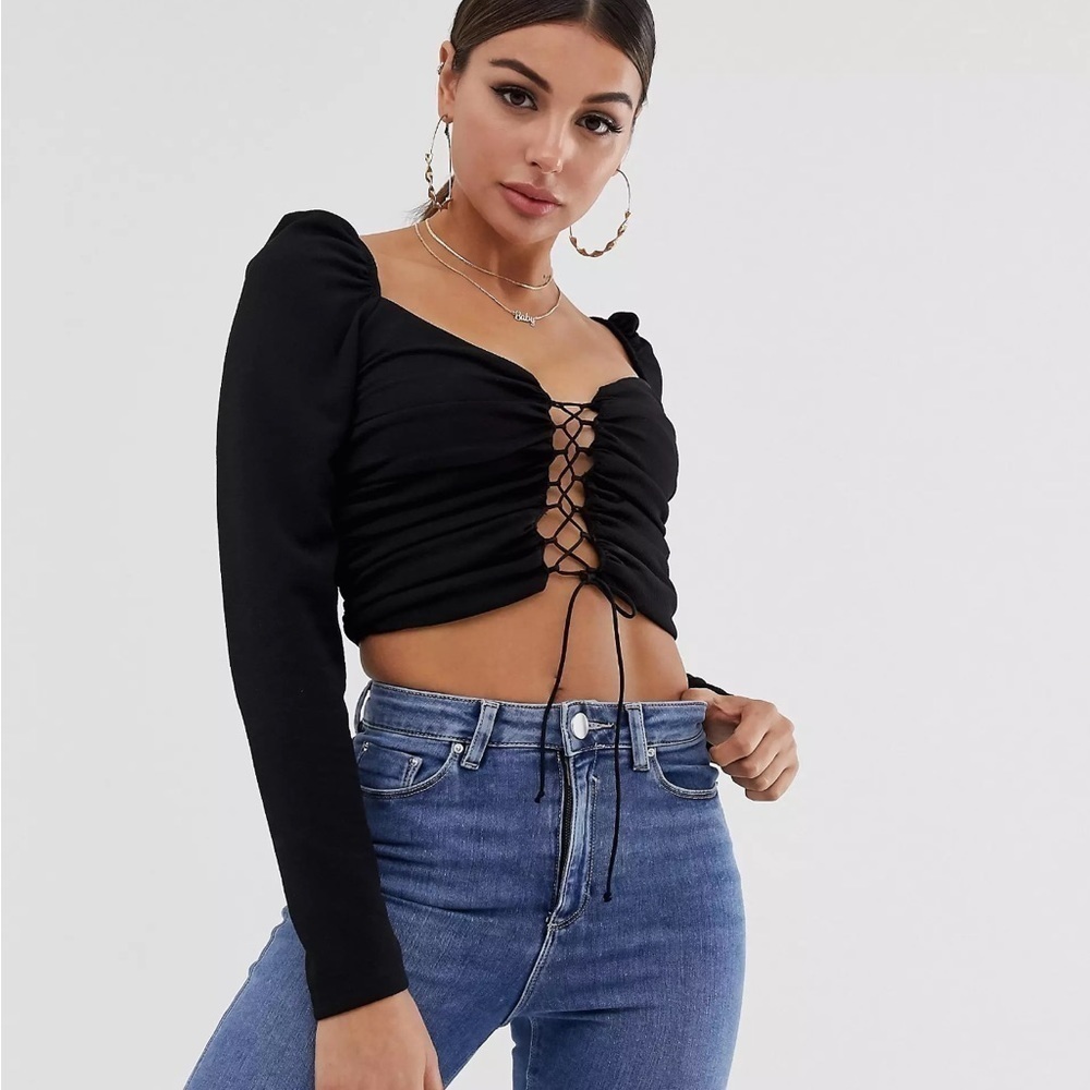 ASOS long sleeve top with lace up front. adjustable strings. women’s size 4